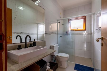 Casa à venda com 380m², 4 quartos e 4 vagasBanheiro