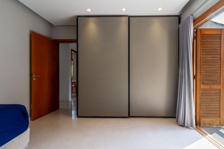 Casa à venda com 380m², 4 quartos e 4 vagasQuarto 4