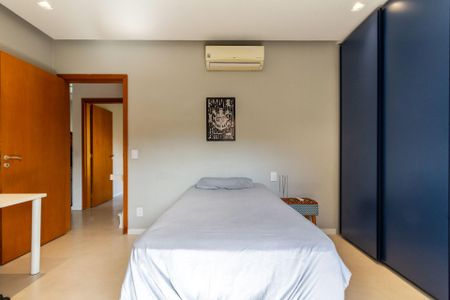 Casa à venda com 380m², 4 quartos e 4 vagasQuarto 3