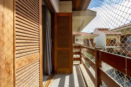 Casa à venda com 380m², 4 quartos e 4 vagasVaranda do Quarto 4