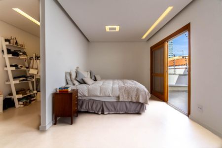 Casa à venda com 380m², 4 quartos e 4 vagasSuíte