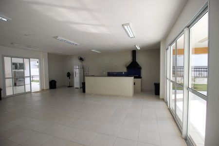 Apartamento para alugar com 70m², 2 quartos e 1 vagaÁrea comum - Salão de festas