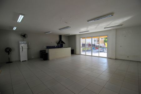 Apartamento para alugar com 70m², 2 quartos e 1 vagaÁrea comum - Salão de festas