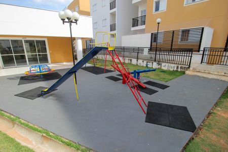 Apartamento para alugar com 70m², 2 quartos e 1 vagaÁrea comum - Playground