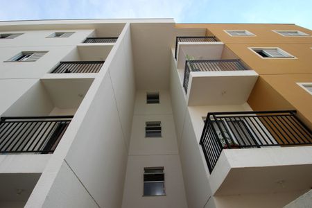 Apartamento para alugar com 70m², 2 quartos e 1 vagaFachada