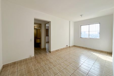 Apartamento à venda com 62m², 2 quartos e 1 vagaSala