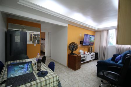 Apartamento à venda com 57m², 2 quartos e 1 vagaSala