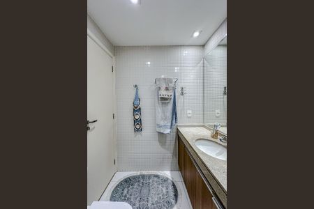 Apartamento à venda com 122m², 3 quartos e 2 vagasBanheiro da Suíte