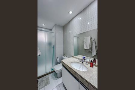 Apartamento à venda com 122m², 3 quartos e 2 vagasBanheiro da Suíte 2