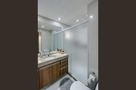 Apartamento à venda com 122m², 3 quartos e 2 vagasBanheiro da Suíte