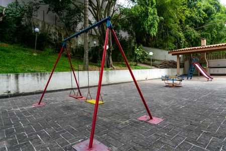 Apartamento para alugar com 58m², 2 quartos e 1 vaga Apartamento para alugar com 58m², 2 quartos e 1 vagaÁrea comum - Playground