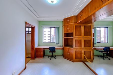 Apartamento à venda com 346m², 4 quartos e 4 vagasQuarto 1 - Suíte