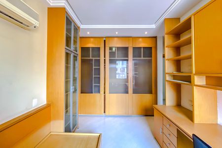 Apartamento à venda com 346m², 4 quartos e 4 vagasQuarto 3 - Suíte