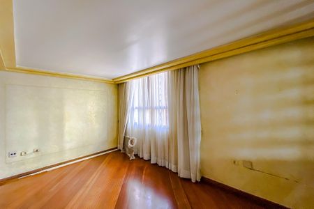 Apartamento à venda com 346m², 4 quartos e 4 vagasSala 2