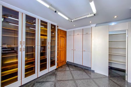 Apartamento à venda com 346m², 4 quartos e 4 vagasCopa