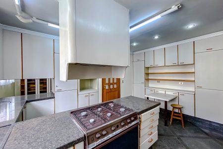 Apartamento à venda com 346m², 4 quartos e 4 vagasCozinha