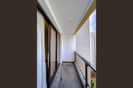 Apartamento à venda com 346m², 4 quartos e 4 vagasVaranda da Sala