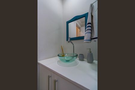 Apartamento à venda com 66m², 3 quartos e 2 vagasBanheiro da Suíte