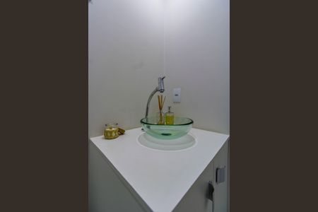 Apartamento à venda com 66m², 3 quartos e 2 vagasBanheiro