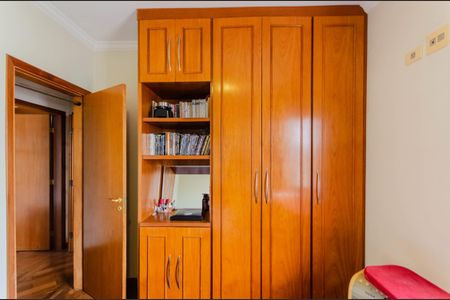 Apartamento à venda com 114m², 3 quartos e 3 vagasQuarto 2