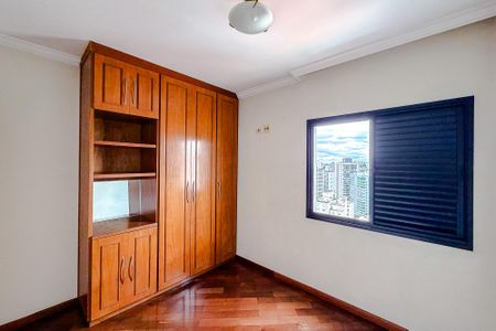 Apartamento à venda com 114m², 3 quartos e 3 vagasQuarto 2