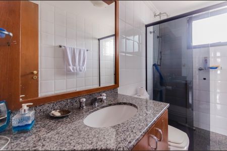 Apartamento à venda com 114m², 3 quartos e 3 vagasBanheiro Social