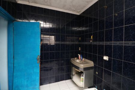 Casa à venda com 450m², 8 quartos e 2 vagasBanheiro da Suíte 5