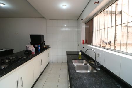 Casa à venda com 450m², 8 quartos e 2 vagasCozinha