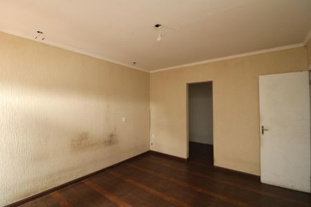 Casa à venda com 450m², 8 quartos e 2 vagasSuíte 2