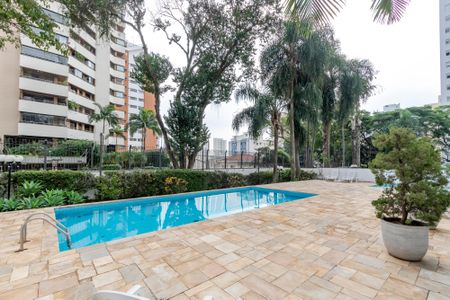Apartamento à venda com 200m², 3 quartos e 4 vagasPiscina