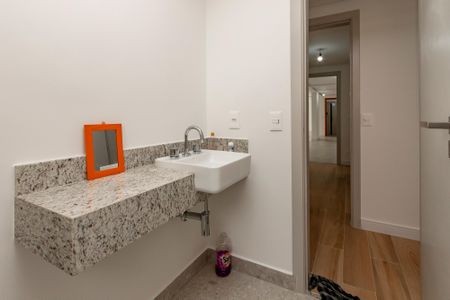 Apartamento à venda com 200m², 3 quartos e 4 vagasBanheiro da Suíte 3