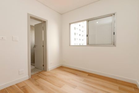Apartamento à venda com 200m², 3 quartos e 4 vagasSuíte 2
