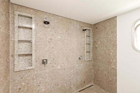 Apartamento à venda com 200m², 3 quartos e 4 vagasBanheiro Suíte 1