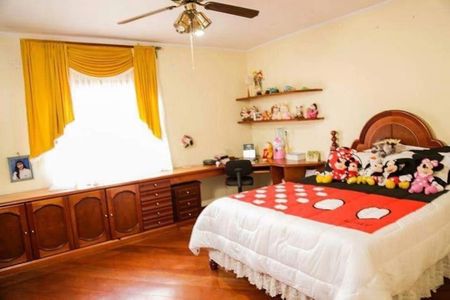 Casa à venda com 576m², 3 quartos e 6 vagas