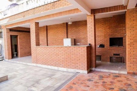Casa à venda com 576m², 3 quartos e 6 vagas