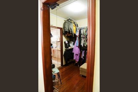 Casa à venda com 576m², 3 quartos e 6 vagas