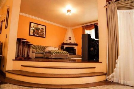 Casa à venda com 576m², 3 quartos e 6 vagas