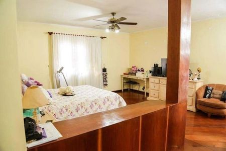 Casa à venda com 576m², 3 quartos e 6 vagas