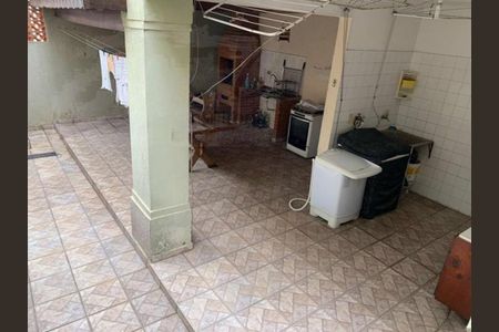 Casa à venda com 180m², 3 quartos e 4 vagas