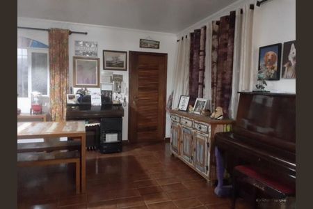 Casa à venda com 141m², 3 quartos e 4 vagas