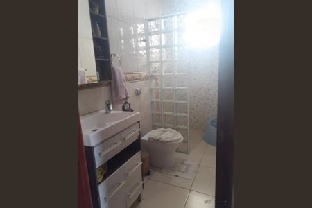 Casa à venda com 141m², 3 quartos e 4 vagas