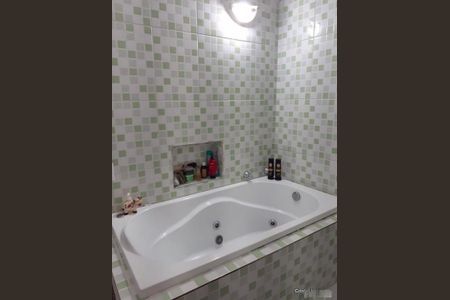 Casa à venda com 141m², 3 quartos e 4 vagas