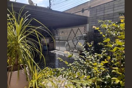 Casa à venda com 141m², 3 quartos e 4 vagas