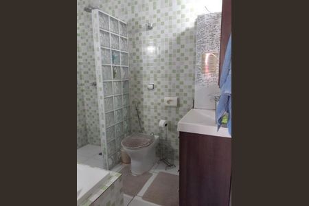 Casa à venda com 141m², 3 quartos e 4 vagas