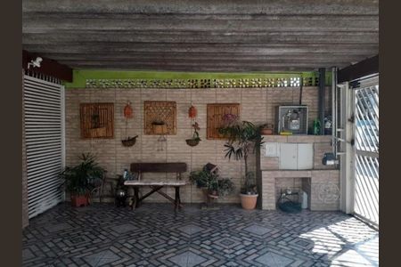 Casa à venda com 141m², 3 quartos e 4 vagas