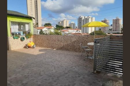 Casa à venda com 141m², 3 quartos e 4 vagas
