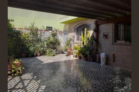 Casa à venda com 141m², 3 quartos e 4 vagas