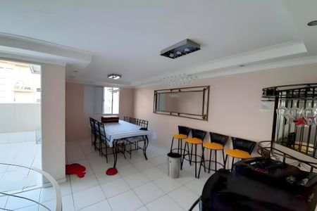 Apartamento à venda com 99m², 2 quartos e 1 vaga