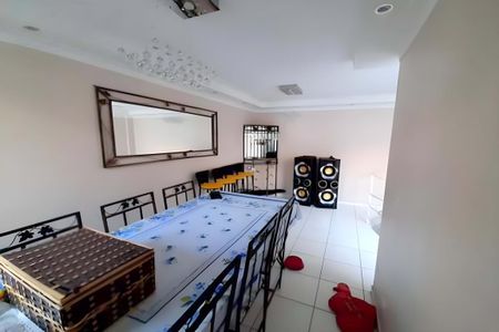 Apartamento à venda com 99m², 2 quartos e 1 vaga