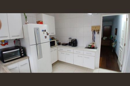 Casa à venda com 185m², 3 quartos e 2 vagas